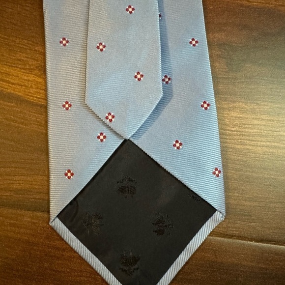 BROOKS BROTHERS “346” Stain Resistant Blue and Red Polka Dot Tie - Picture 5 of 8